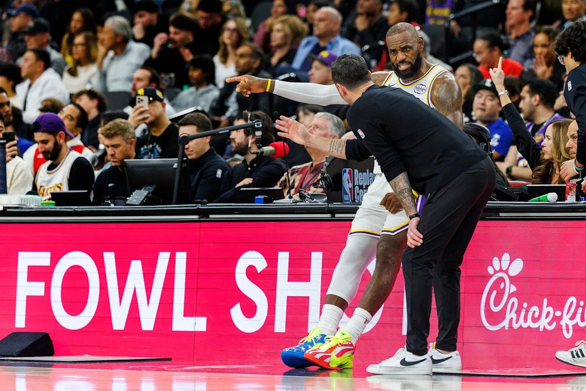 Los Lakers se reagrupan con una reunión del equipo y una larga práctica después de que JJ Redick criticara el desempeño del equipo: “La verdad es desagradable”