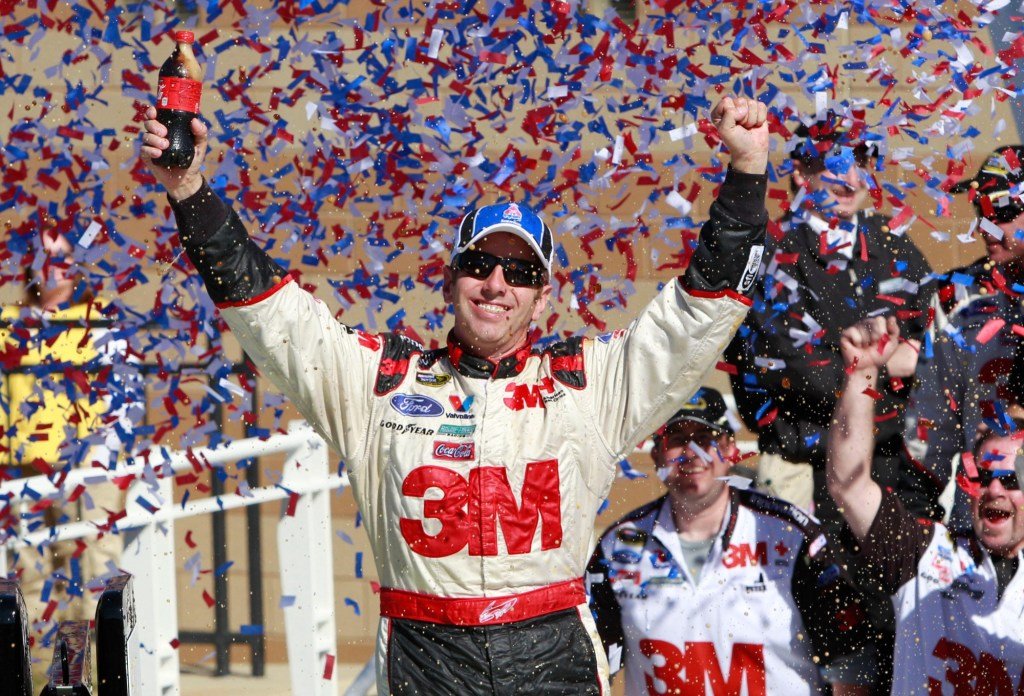 Muere Greg Biffle; El campeón de carreras de NASCAR fue popular por su trabajo ayudando a otros.