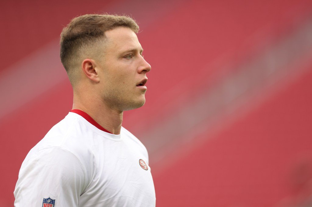 McCaffrey de los 49ers está activo y jugará contra Tennessee