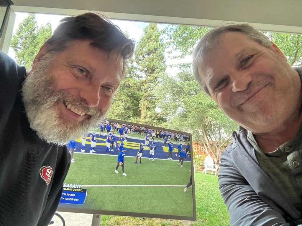 Greg Papa, la voz de los 49ers, espera regresar a la cabina para los dos últimos juegos