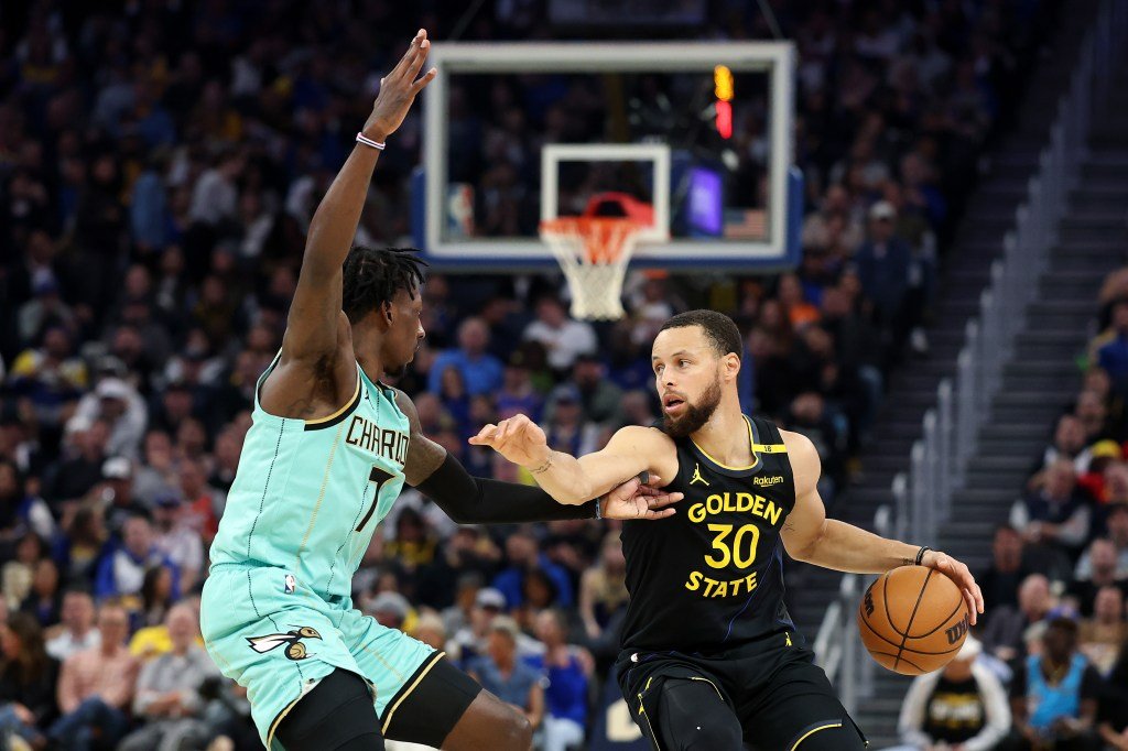 Por qué Steph Curry de los Warriors podría tener un gran partido contra los Hornets