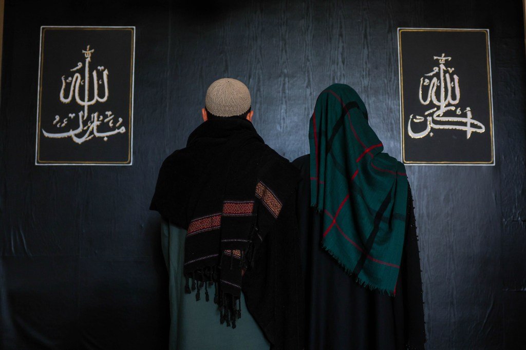 Pareja afgana de Fremont teme regresar a casa de vacaciones mientras Trump continúa con la prohibición de viajar