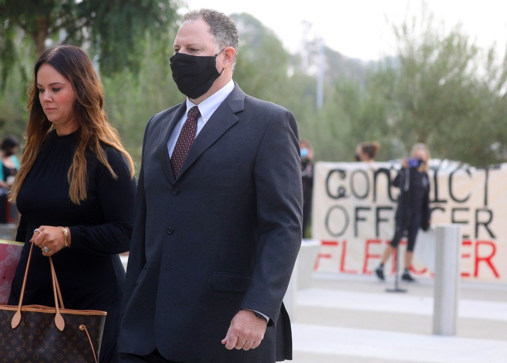 El juez se pone del lado del fiscal de Alameda y desestima el caso de homicidio contra un policía de San Leandro por la muerte de Steven Taylor