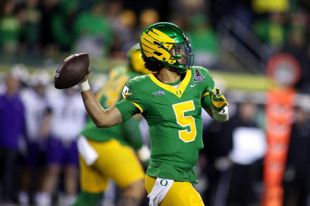 Oregon vence a James Madison y avanza a cuartos de final del College Football Playoff ante Texas Tech