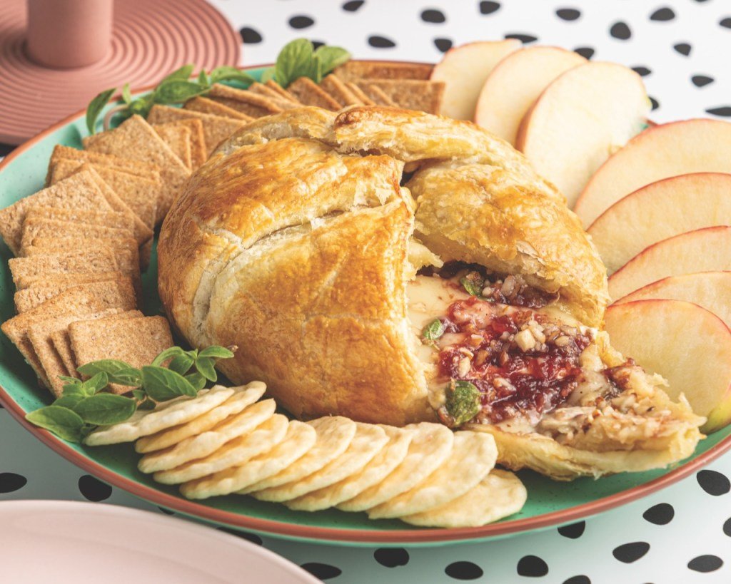 Hojaldre de brie al horno visto en TikTok