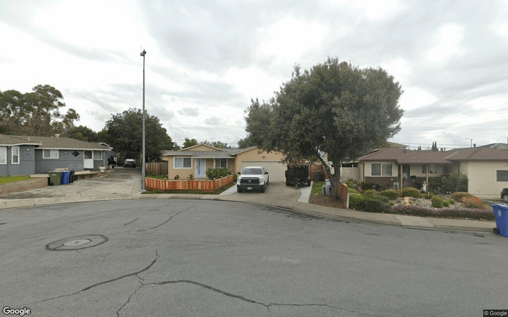 Casa en Oliver Street se vende por 1,3 millones de dólares