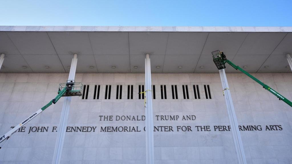 El ex autor de ‘South Park’ es propietario del nombre de dominio del Trump Kennedy Center – The Mercury News