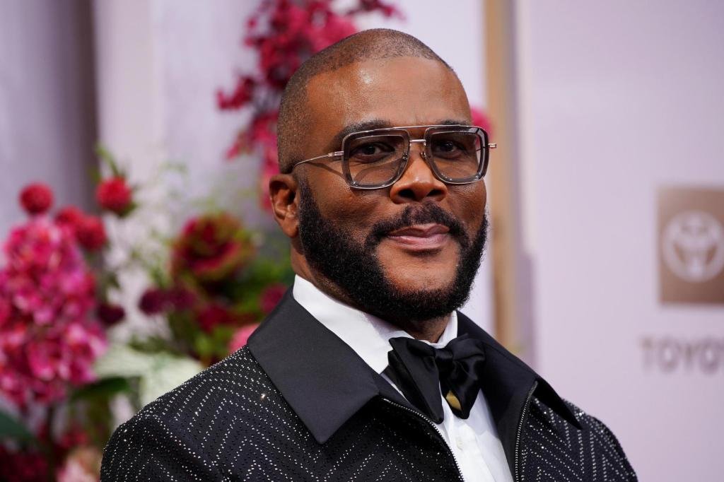 La acusadora de Tyler Perry envió mensajes de gratitud y amistad años después de la presunta agresión – The Mercury News