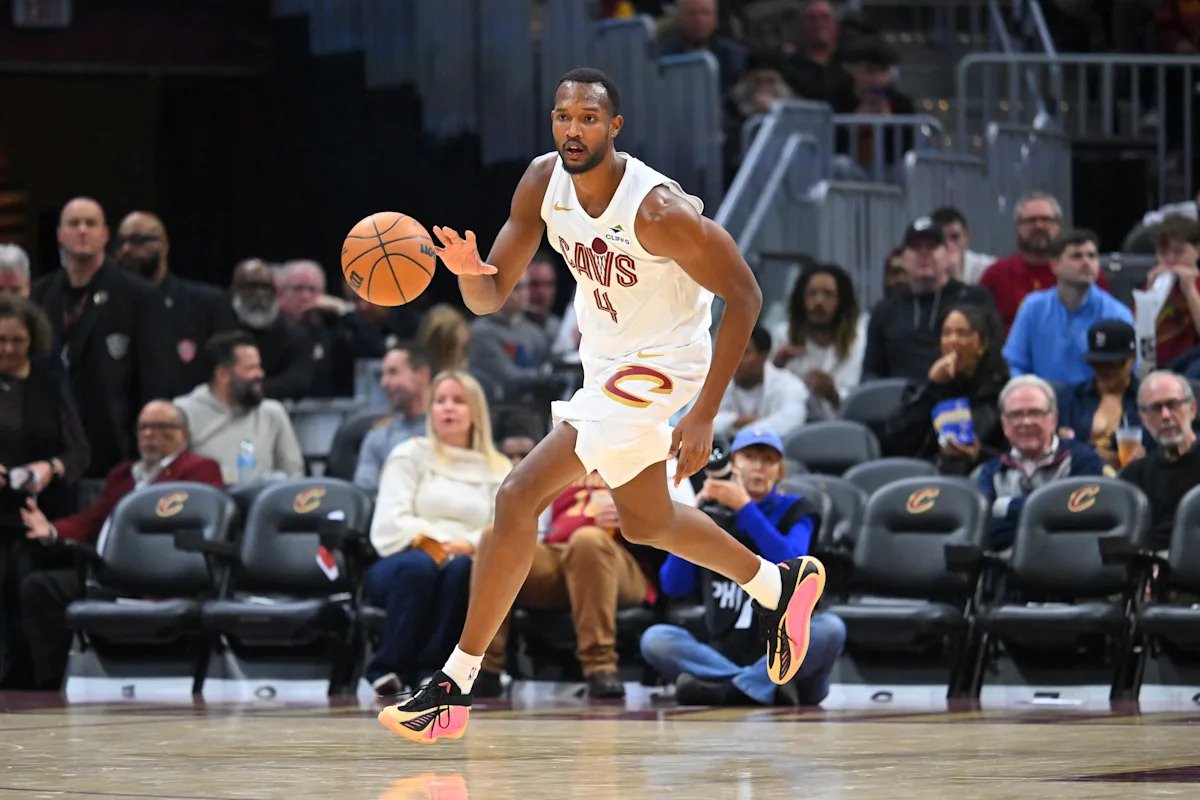 Evan Mobley de los Cavaliers estará fuera de dos a cuatro semanas después de sufrir una distensión en la pantorrilla izquierda