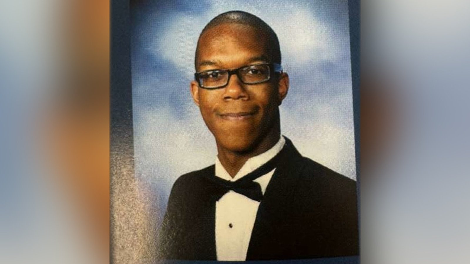 El sospechoso del caso de la bomba casera del 6 de enero comparece ante el tribunal por primera vez