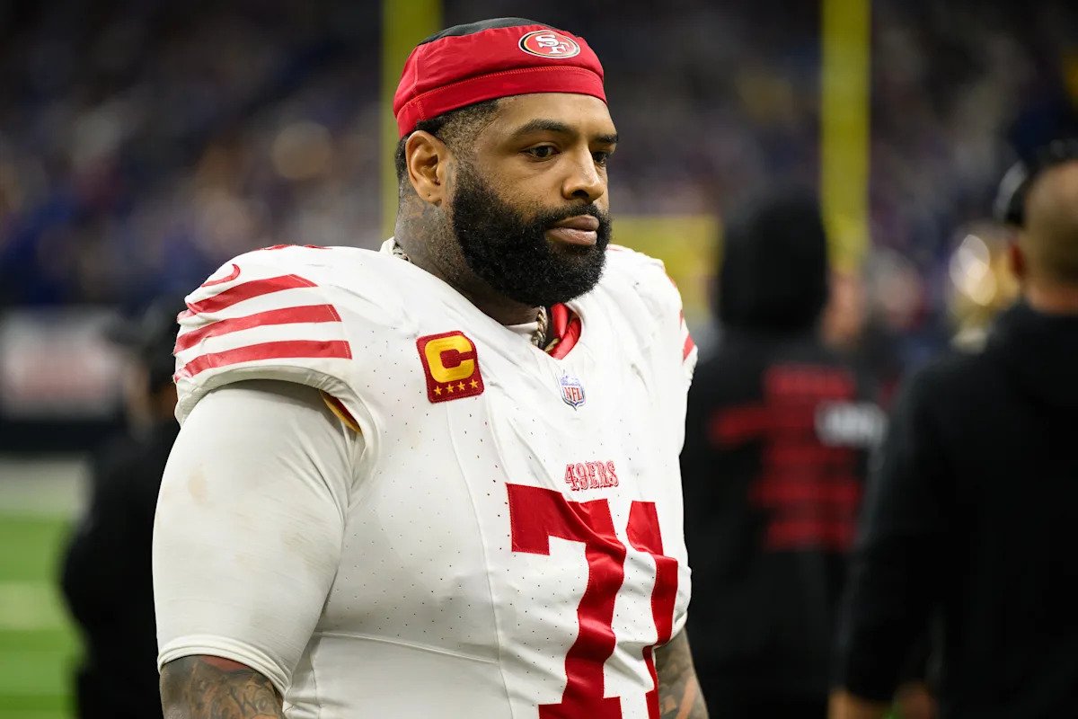 Los 49ers pierden al All-Pro LT Trent Williams ante los Bears debido a una lesión en el tendón de la corva