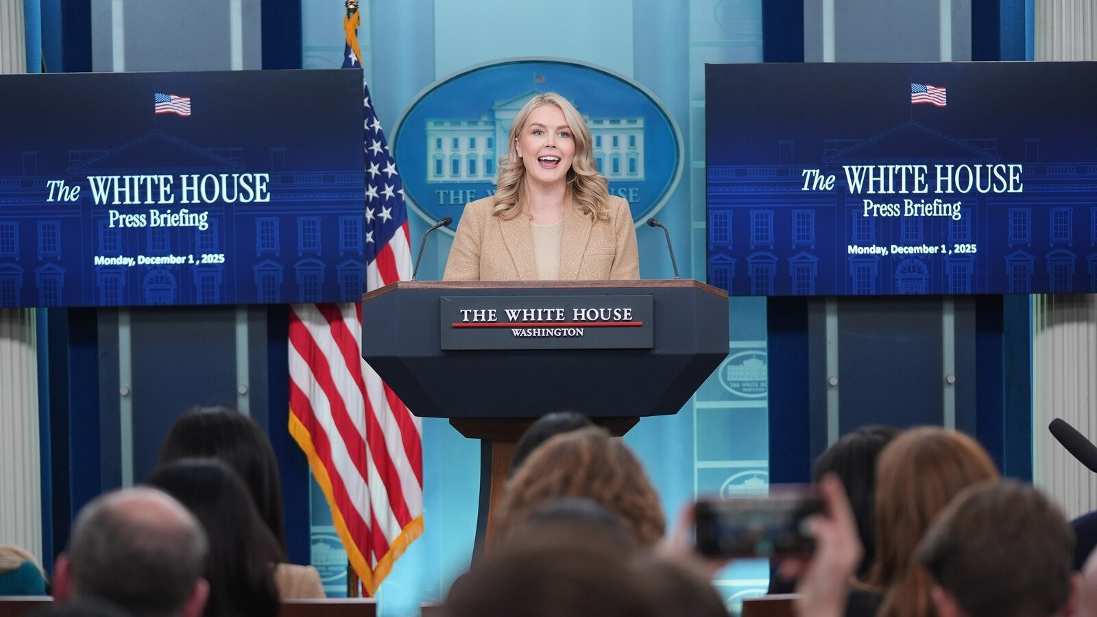 Actualizaciones en vivo de los administradores de Trump: la Casa Blanca dice que el almirante Bradley ordenó el segundo ataque a los barcos narcotraficantes