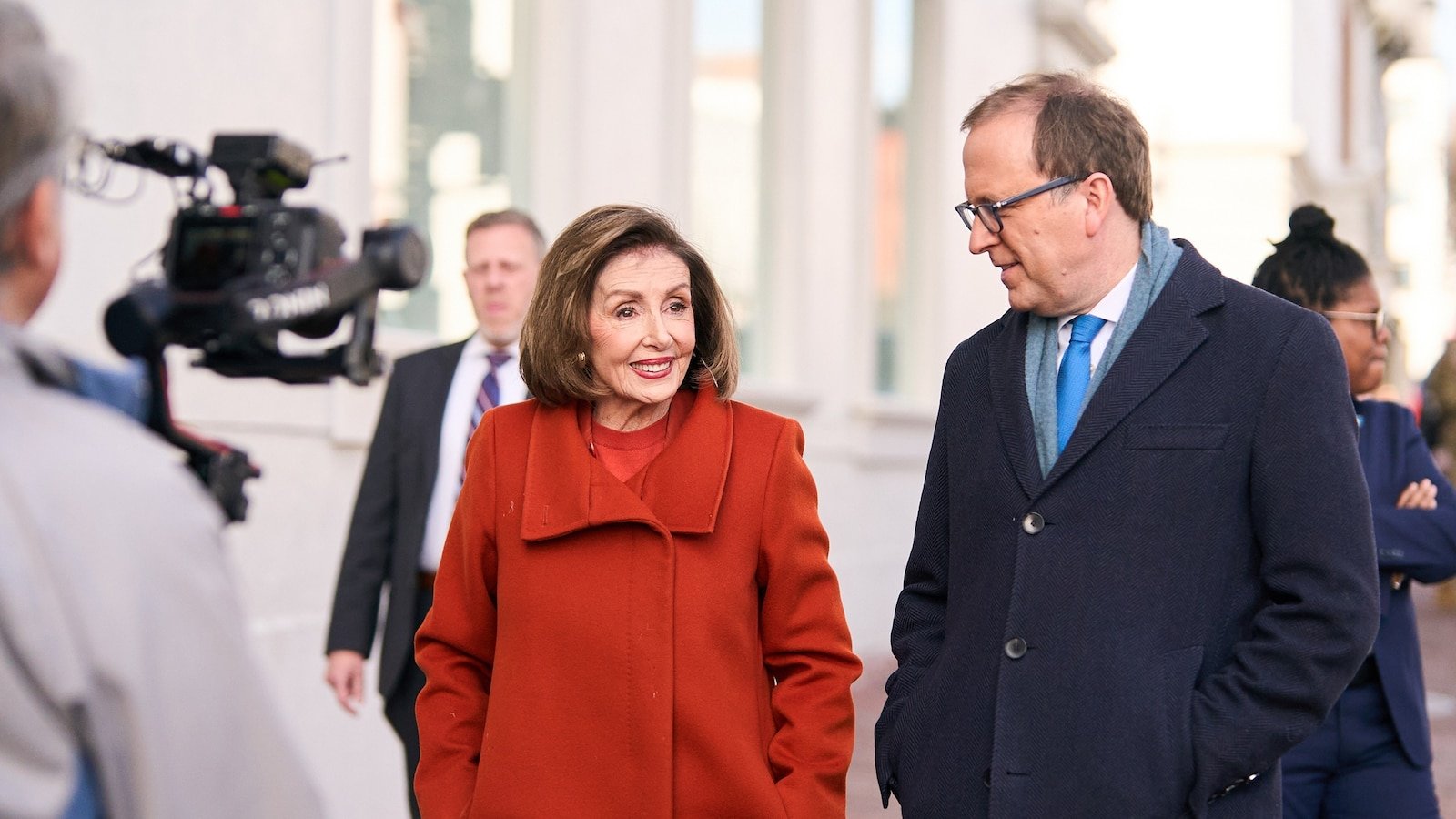 Nancy Pelosi predice la victoria de los demócratas en la Cámara de Representantes en 2026 y reflexiona sobre su carrera y el ataque del 6 de enero