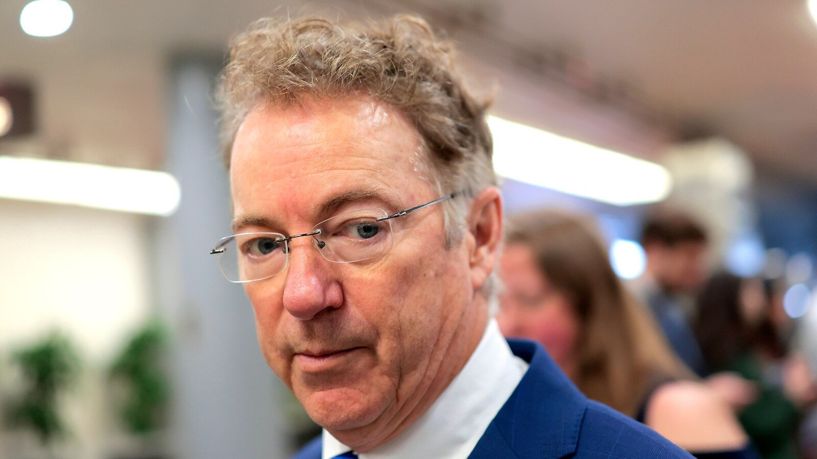 Rand Paul califica la incautación de petroleros del Caribe como un “preludio a la guerra”