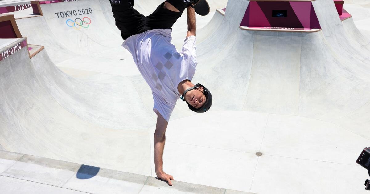 Tony Hawk hace su debut en el ballet Cascanueces en San Diego