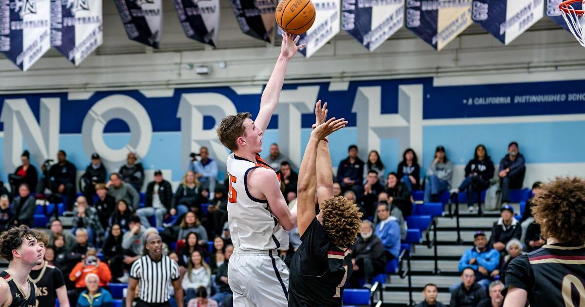 Resumen de baloncesto de preparación: Rolling Hills Preps vence a Arcadia