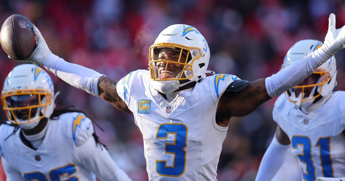 Un liderazgo experimentado está a la vanguardia del avance de los Chargers al final de la temporada