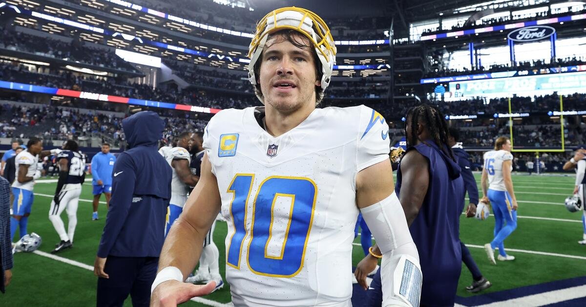 Los Chargers aseguran su lugar en los playoffs de la NFL gracias a la victoria de los 49ers sobre los Colts