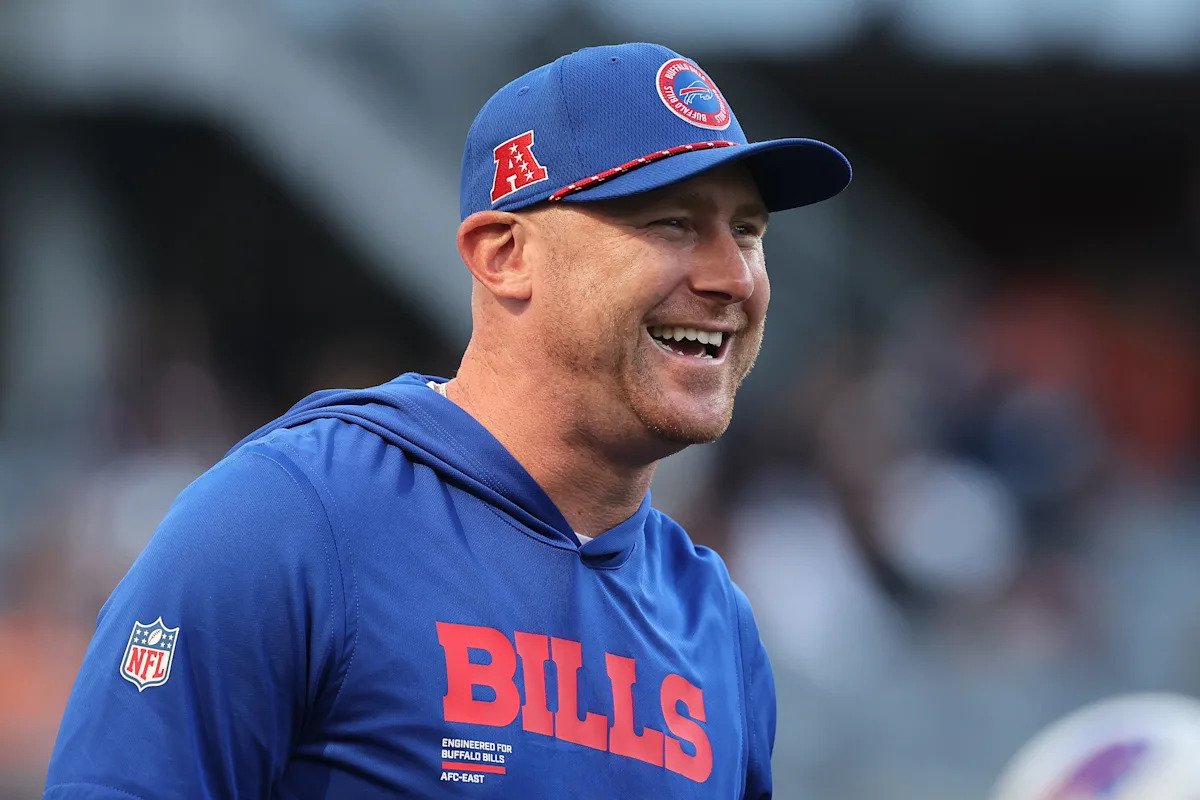 Se informa que los Bills están promoviendo al coordinador ofensivo Joe Brady a entrenador en jefe para ayudar a llevar a Buffalo al Super Bowl luego del despido sorpresa de Sean McDermott.