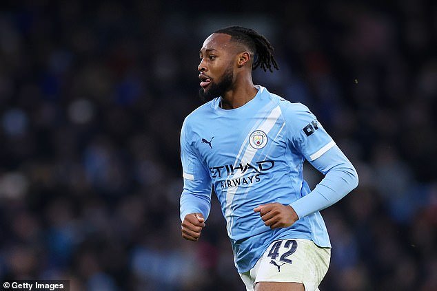 El jefe de Newcastle, Eddie Howe, propone un cambio de reglas que permitiría a la estrella de £ 64 millones, Antoine Semenyo, enfrentarse a Toon en la semifinal de la Copa Carabao.