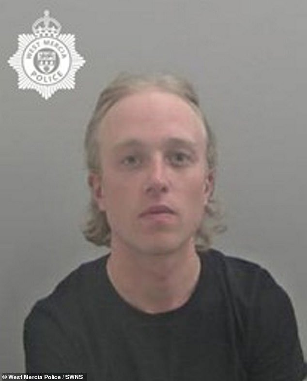 Un hombre de 31 años que infectó a una mujer con VIH después de interrumpir el tratamiento condenado a más de cuatro años de prisión