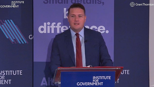 Wes Streeting da un paso al frente para competir contra los aliados de Starmer dentro del Partido Laborista, atacando al ex asistente número 10 que acusó a Whitehall de frustrar los planes de cambio.