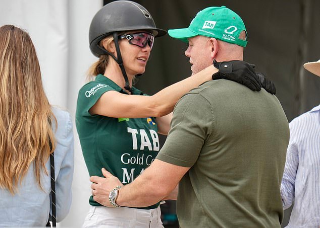 ¡El toque mágico de Tindalls! Zara y Mike reciben con los brazos abiertos al mejor amigo de Harry y Meghan, Nacho Figueras, y a su esposa Delfina, en el Festival del Caballo en Australia