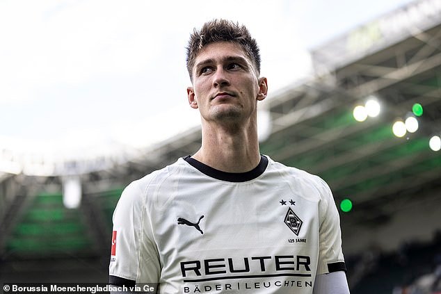 DUDAS SOBRE TOMÁS Martin O’Neill advierte a los aficionados que el nuevo delantero de Parkhead, Tomas Cvancara, NO dará una respuesta inmediata a los problemas del Celtic en ataque