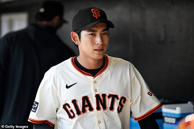 La estrella del béisbol Jung Hoo Lee arrestada por agentes de inmigración en el aeropuerto de Los Ángeles