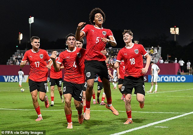 Informe de transferencia del Liverpool: revelado: la tarifa que los Rojos pagarían por Adam Wharton, actualización sobre Yan Diomande y la única forma en que Federico Chiesa podría regresar a Italia