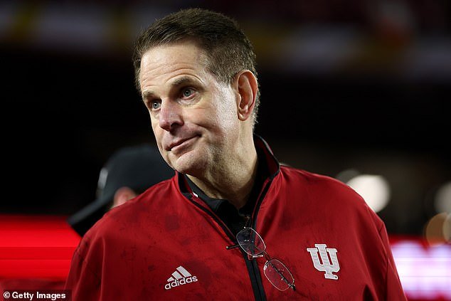 Google realiza grandes cambios en su motor de búsqueda en honor al entrenador de fútbol universitario