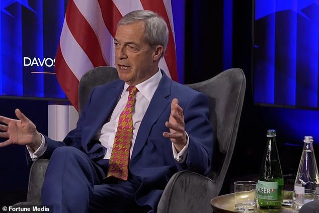 Nigel Farage, partidario de Trump, dice que el presidente se “equivocó” al lanzar un ataque “injusto” contra Gran Bretaña y la OTAN por el esfuerzo bélico en Afganistán.