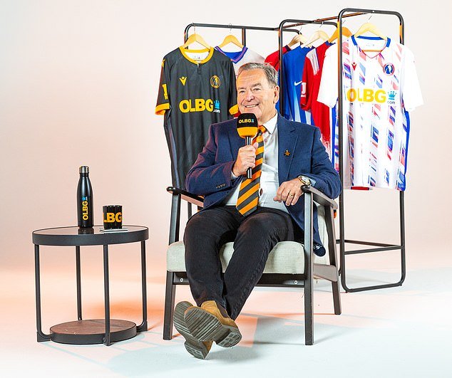 “Sky Sports está equivocado: corren el riesgo de molestar a su audiencia”: la leyenda de la televisión JEFF STELLING habla sobre la estrategia de influencia de su antiguo empleador en el lanzamiento de su podcast