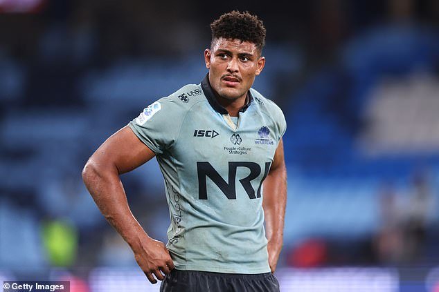 Los Waratahs de NSW suspenden a Miles Amatosero después de que su compañero de equipo sufriera una fractura en la cara por un puñetazo en el entrenamiento previo al primer partido del Super Rugby.