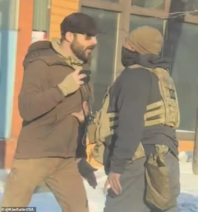 Todos los videos que mostraron la muerte a tiros de Alex Jeffrey Pretti por parte de un agente federal en Minneapolis