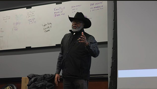 El guardaespaldas de Deion Sanders revela la amenazante amenaza que enfrenta el ícono de la NFL todos los días: “Todos están tratando de llegar a él”