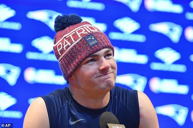 El salvaje comentario al aire de un periodista gay sobre el mariscal de campo de los Patriots, Drake Maye, se está volviendo viral