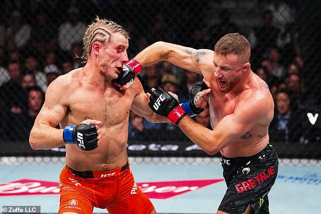 Paddy Pimblett PERDIÓ su primera pelea de UFC por puntos en una sangrienta batalla contra Justin Gaethje en UFC 324, y posteriormente Brit fue trasladado de urgencia al hospital.