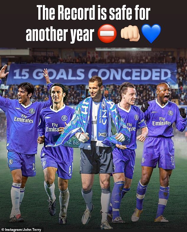 John Terry echa sal en las heridas del Arsenal, que no logra igualar el récord defensivo del Chelsea en la Premier League con José Mourinho, con 15 partidos aún por jugar.