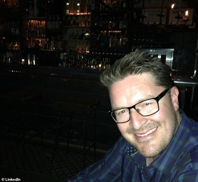 El experimentado socio de EY critica al gigante de la consultoría con correos electrónicos mordaces a sus empleados, mientras se sumerge en la cultura “autocrática” y renuncia después de 19 años.