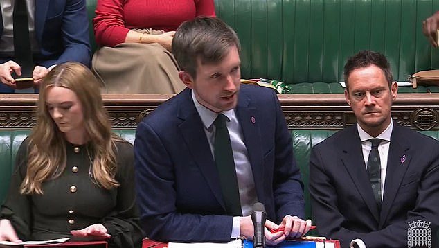 El último cambio de sentido del Partido Laborista hará que los pubs obtengan un descuento del 15% en las tarifas comerciales durante los próximos tres años, pero están furiosos por un “cinta adhesiva temporal” que está despreciando la hospitalidad en general.