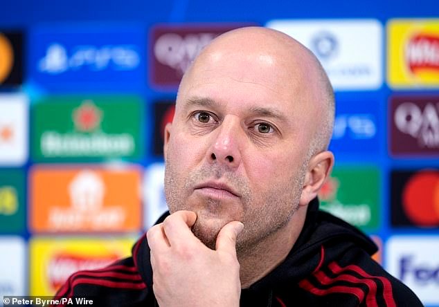 Arne Slot arremete contra los críticos del Liverpool, insistiendo en que serían “más comprensivos si supieran los problemas que enfrentamos” dada su crisis de lesiones y su mala forma.