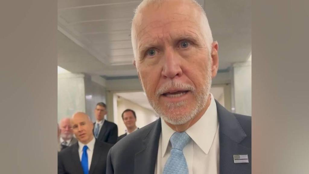 El Partido Republicano duda sobre la represión migratoria de Trump después del reciente asesinato – The Mercury News