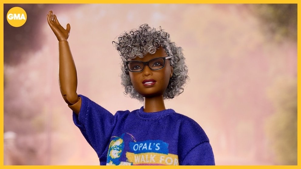 MIRAR: Mattel celebra la “abuela” de Juneteenth Opal Lee con una nueva muñeca Barbie