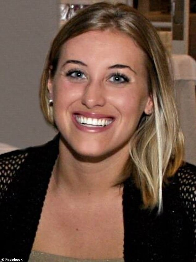 Viví la pesadilla de toda madre después de que mi hija desapareciera hace 20 años; ahora una foto de una oreja es mi última esperanza de encontrarla.