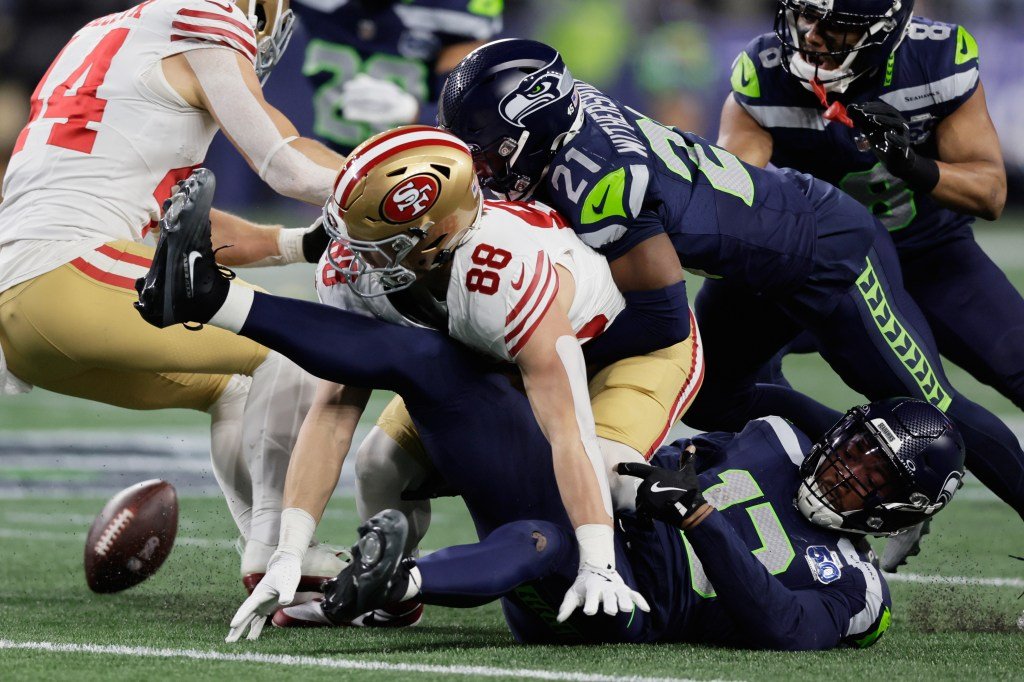 BNG-L-49ERS-0118_6e5c00.jpg