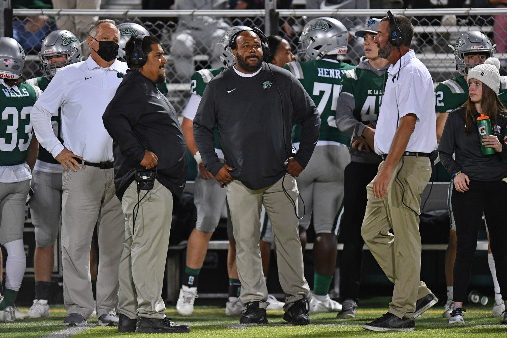 Clayton Valley contrata a Nathan Kenion como su próximo entrenador de fútbol