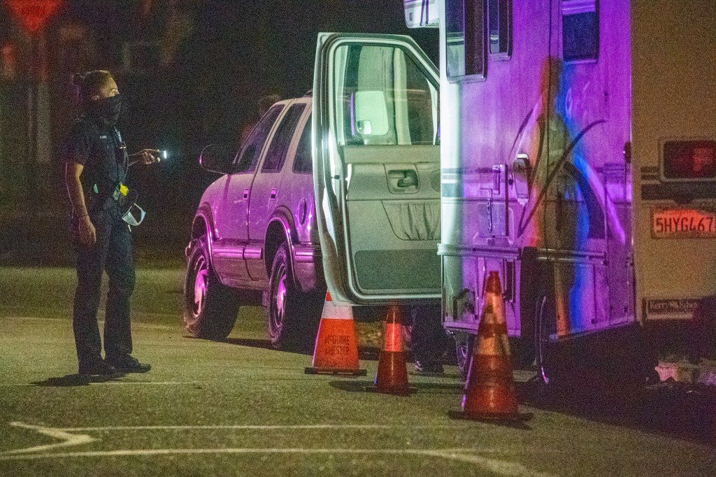 Hombre de Oakland arrestado por triple homicidio afuera de una concurrida licorería a las 3 a.m.