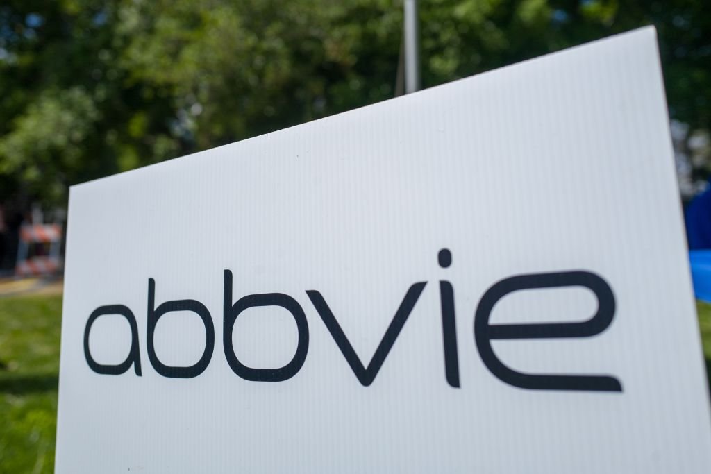 AbbVie está comprometiendo 650 millones de dólares para unirse a un área emergente pero concurrida de investigación y desarrollo de fármacos contra el cáncer.