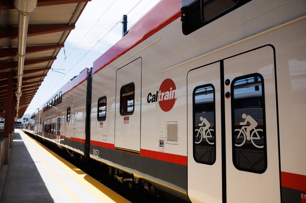 SJM-L-CALTRAIN-06XX-5.jpg